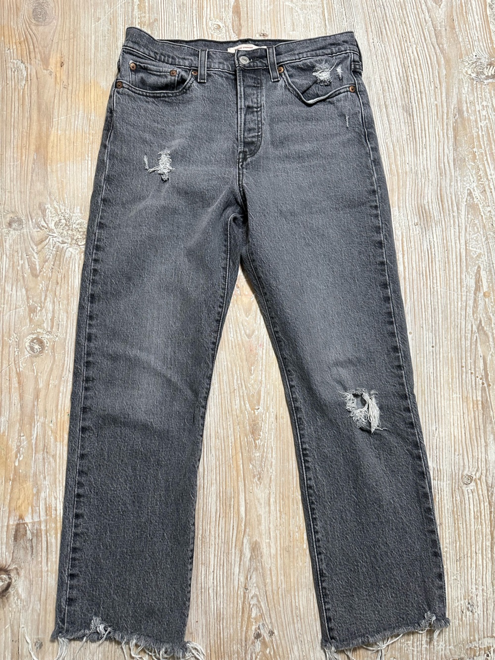 Levi’s Wedgie Straight Distressed Black Jeans Raw Hem High Rise Sz 28